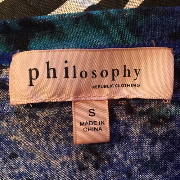 Sheer Patterned Top - Picture 4 of 4